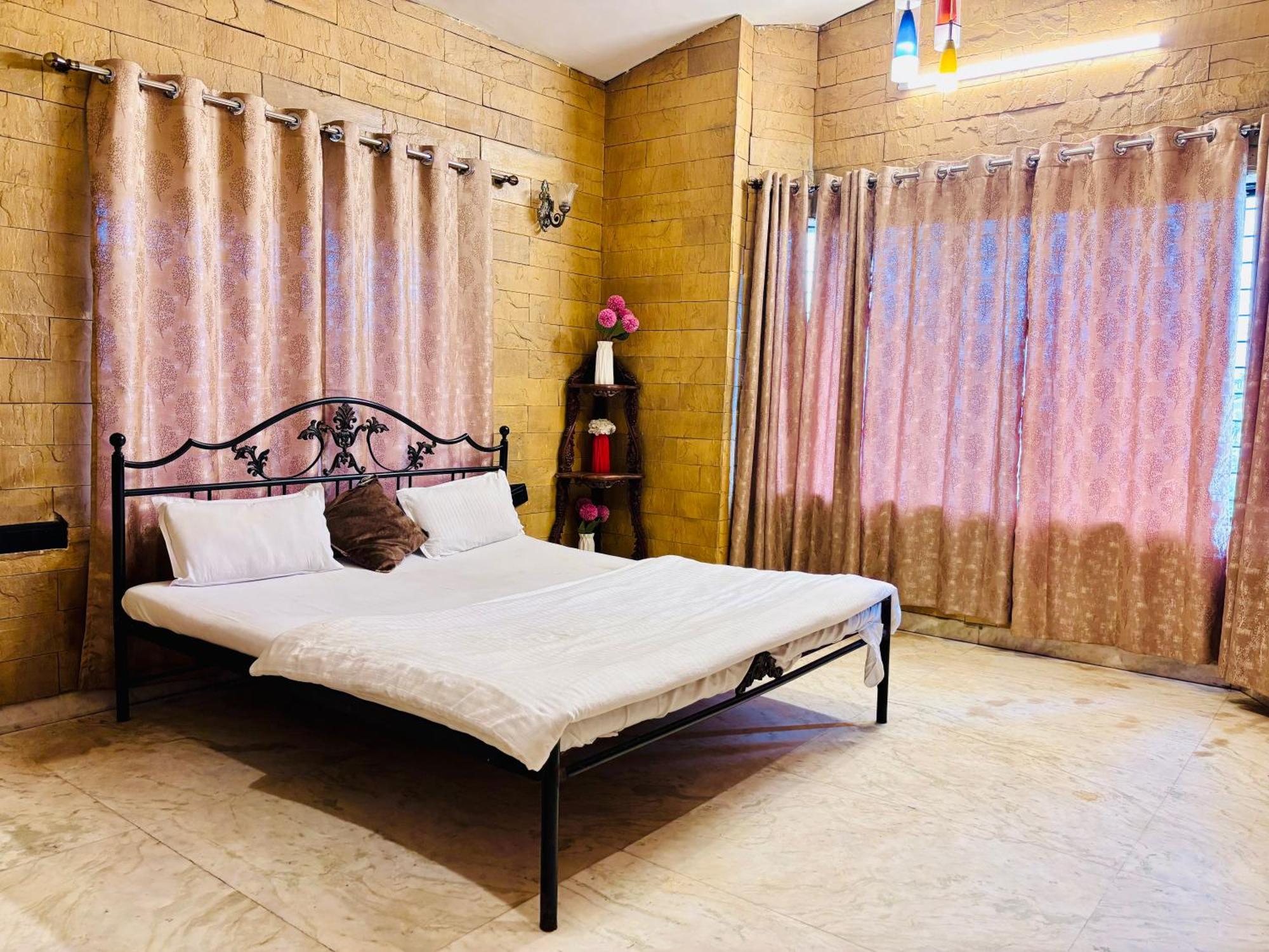 Bailey'S Castle Villa Лонавала Экстерьер фото